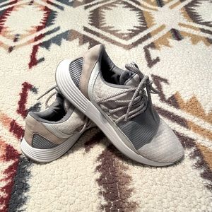 Under Armour Breathe shoes, size 8.5 women’s, pink gray and white